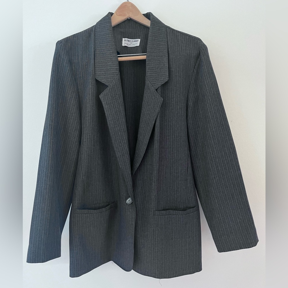 Alfred Dunner Blazer Vintage Gray with Light Pinstripe Size 12 Boxy Trendy